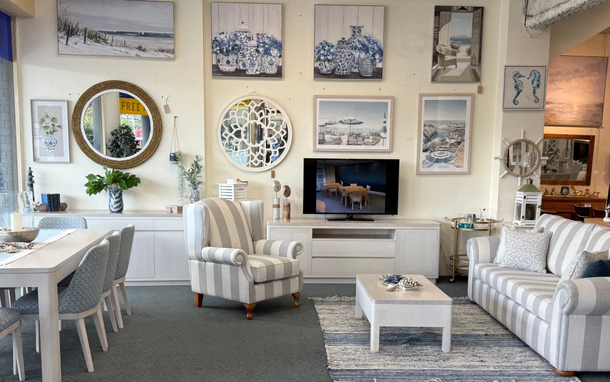 971abe3d-981f-441a-ad09-2508fc4d14cd Coastal Design Furniture - leo queen bed